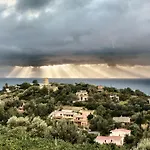With Swimming Pool And Amazing View Torre delle Stelle
