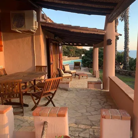 With Swimming Pool And Amazing View Torre delle Stelle